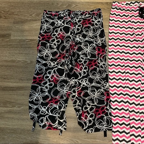 Pajama Pants Bundle size medium - Picture 2 of 9